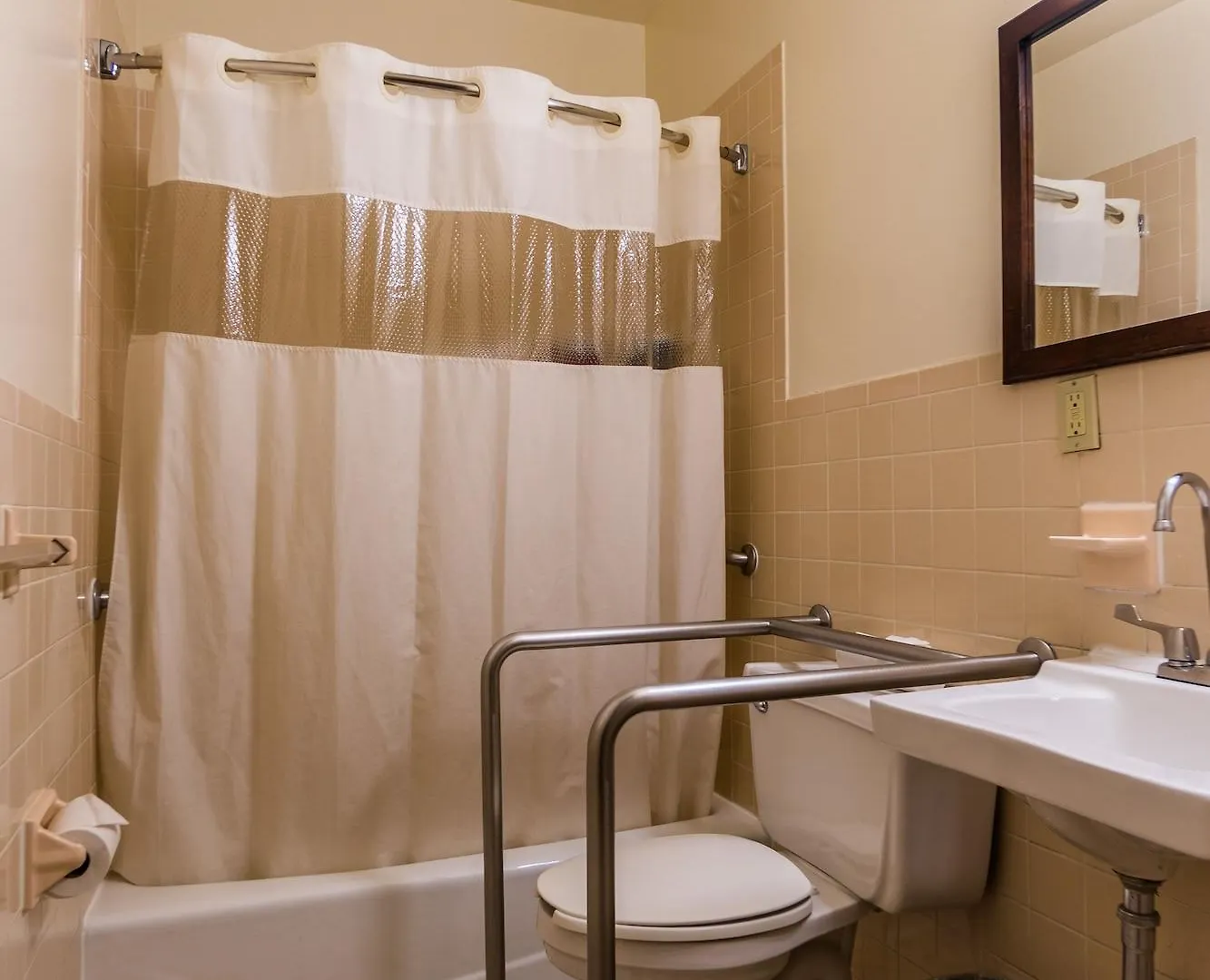 Americana Inn New York