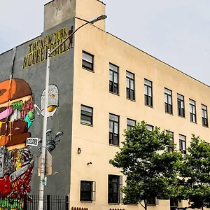 Hostel Ny Moore, New York