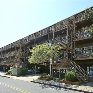 Old Wharf United States